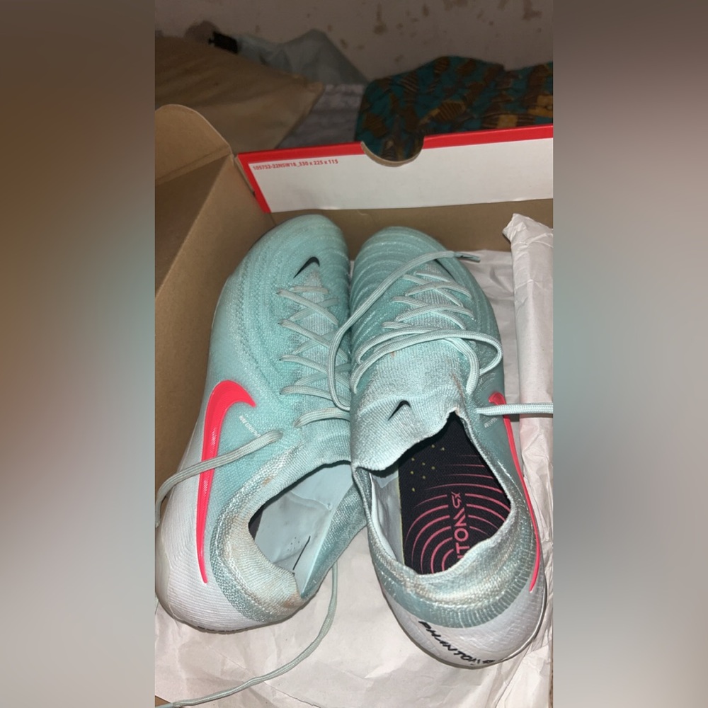 Phantom GX Elite Size 9 Worn Once Great Condition